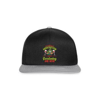 Everything In Moderation Except Gardening & Wine - - Snapback Cap - black/grey - Front