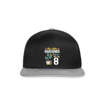 This little Gardener is 8 Years - Kids Gardener - Snapback Cap - Schwarz/Grau - Vorne