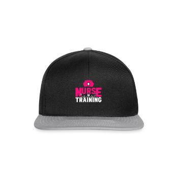 Infirmière en formation - Infirmière hospitalière Étudiante en soins infirmiers - Casquette snapback - noir/gris - Devant