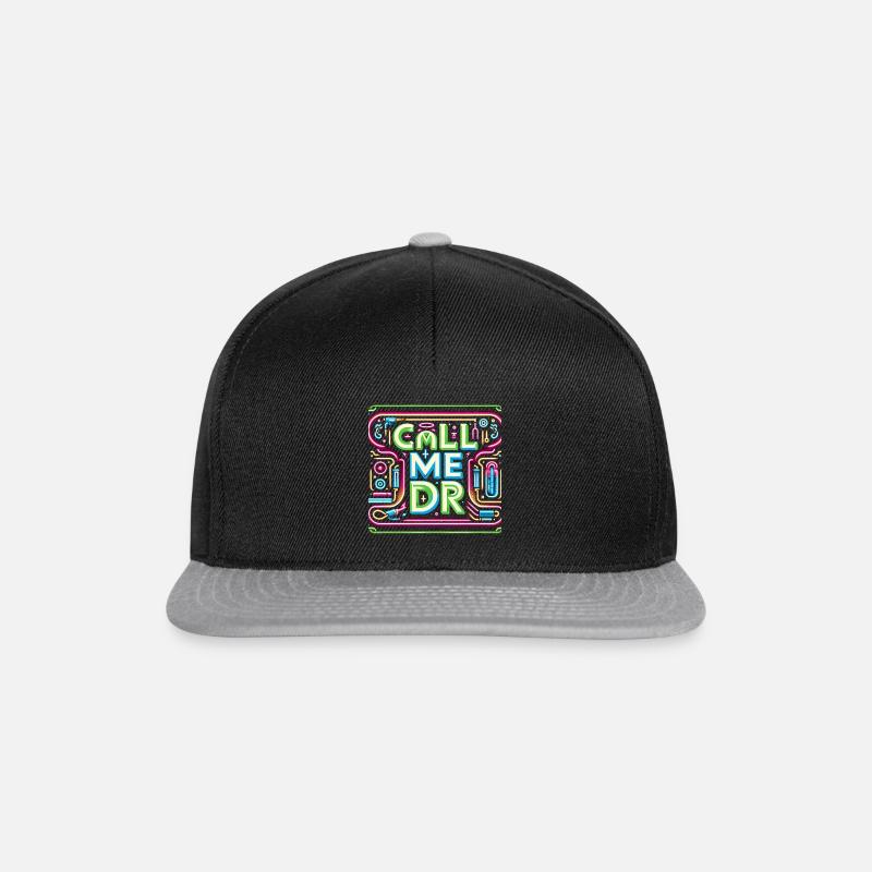 Call Me Dr 32 - Snapback Cap - black/grey