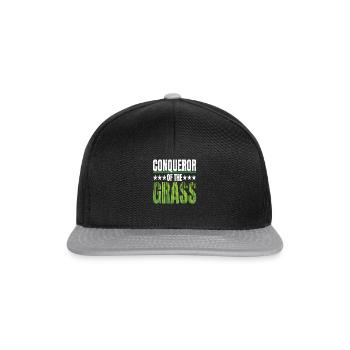 Rasenmäher Conqueror of the Grass Rasenpflege - Snapback Cap - Schwarz/Grau - Vorne