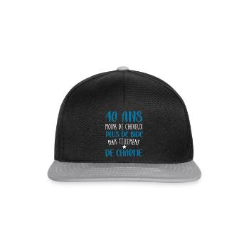40 ans cadeau humour anniversaire homme beauf papa - Casquette snapback - noir/gris - Devant