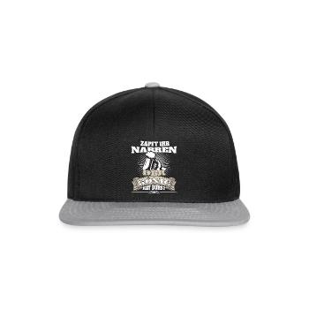 Zapft ihr Narren, der König hat Durst! - Snapback Cap - Schwarz/Grau - Vorne