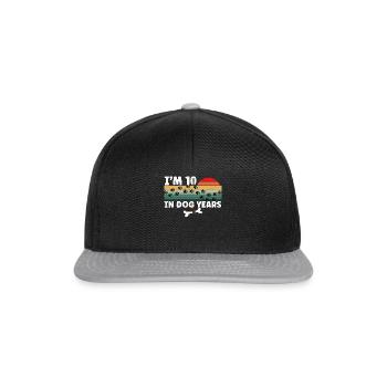 J’ai 10 ans en années de chien - Casquette snapback - noir/gris - Devant