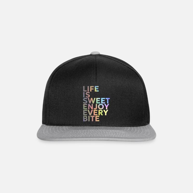 Life is sweet, enjoy every Bite - Snapback Cap - Schwarz/Grau