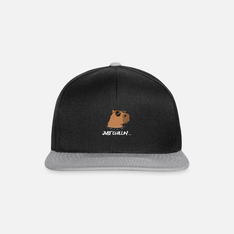 Capybara Meme Wasserschwein - Snapback Cap - Schwarz/Grau