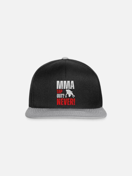 MMA Tap out? Never! - Snapback Cap - Schwarz/Grau