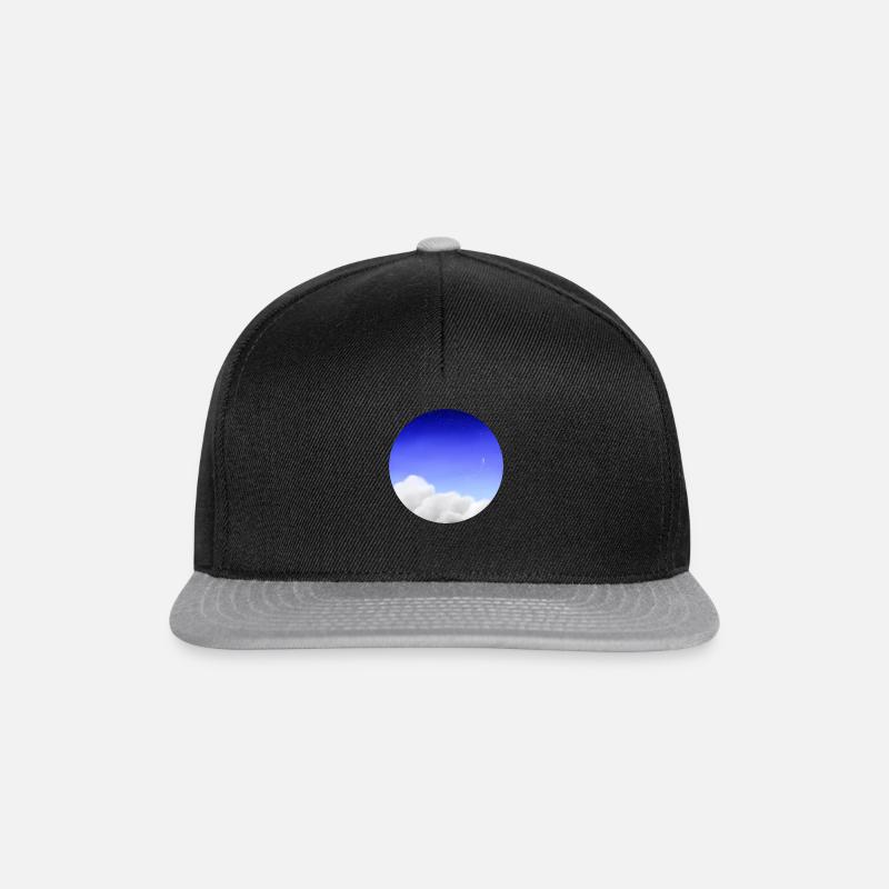 Above the clouds - Snapback Cap - black/grey