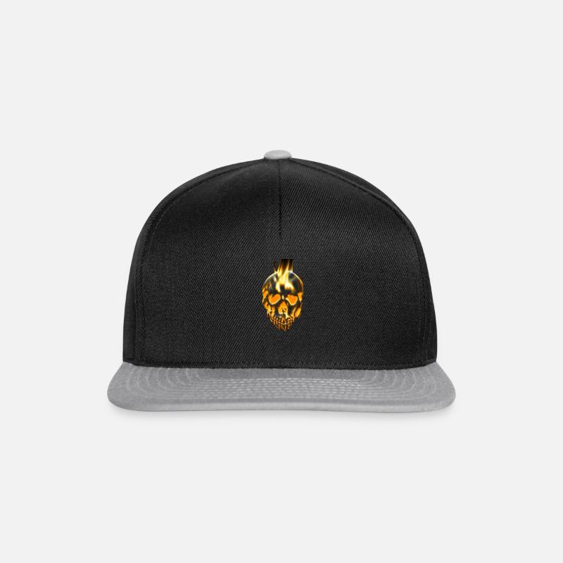 Totenschädel in Metall Style - Snapback Cap - Schwarz/Grau