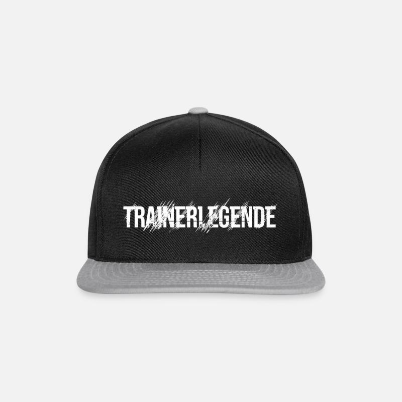 Trainerlegende - Snapback Cap - Schwarz/Grau
