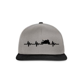 Herzschlag Motorrad - Snapback Cap - Graphit/Schwarz - Vorne