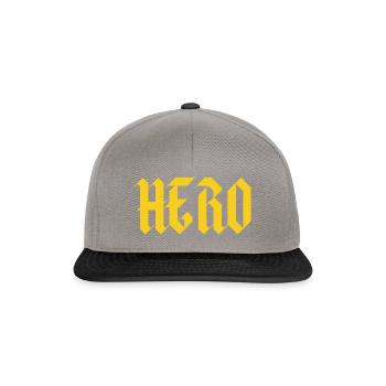 Gothic Hero Text - Snapback Cap - Graphit/Schwarz - Vorne