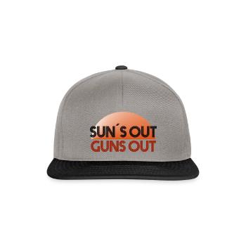 Sun s out Guns out cool Sommer Sonne Strand Lustig - Snapback Cap - Graphit/Schwarz - Vorne