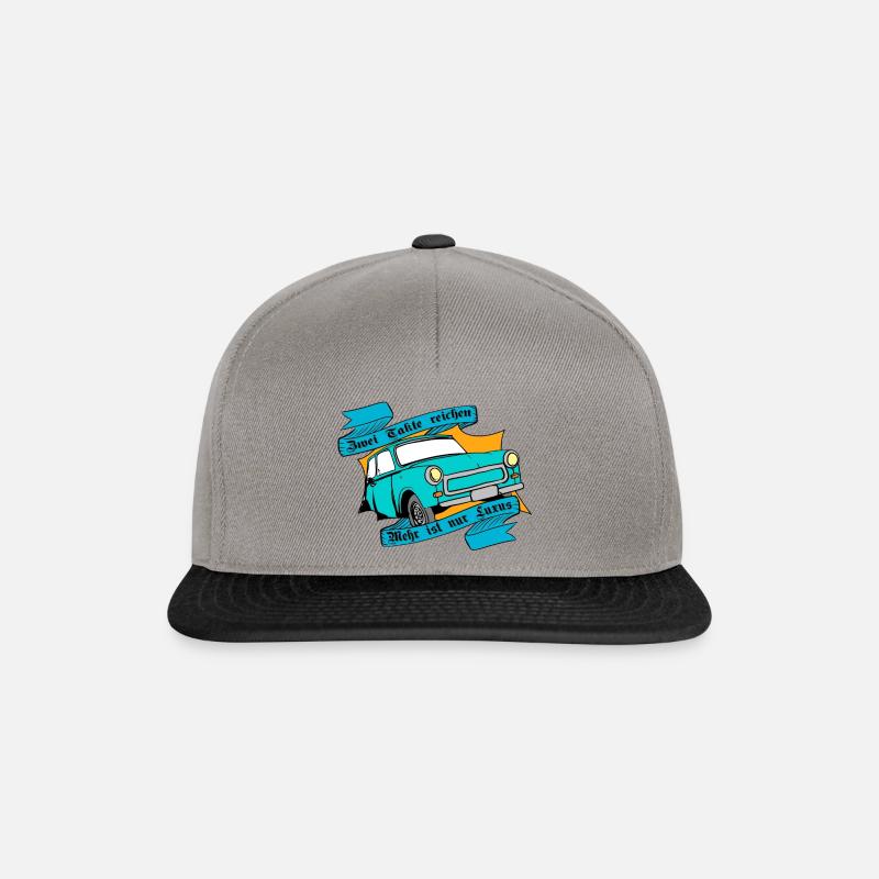 DDR himmelblauer Trabi/, Zwei Takte reichen - Snapback Cap - Graphit/Schwarz
