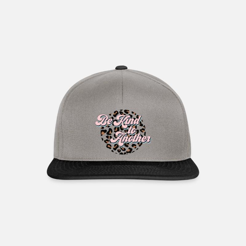 Freundlichkeit zählt - Sei freundlich zu anderen. - Snapback Cap - Graphit/Schwarz