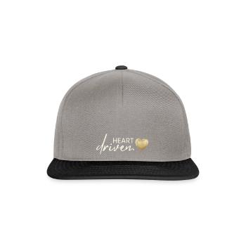 HEART DRIVEN - Herz Selbstbestimmung Selflove - Snapback Cap - Graphit/Schwarz - Vorne