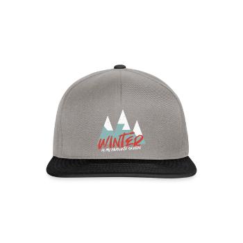Winter is my favourite season (Snowy Mountains) - Snapback Cap - Graphit/Schwarz - Vorne