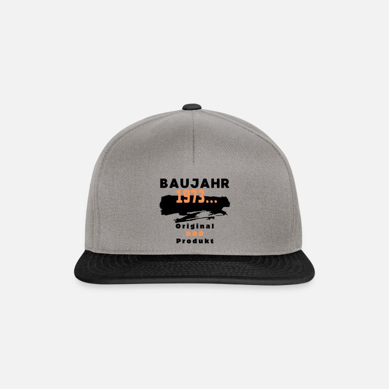 Construit en 1973 Produit d’origine « GDR »... - Casquette snapback - gris graphite/noir