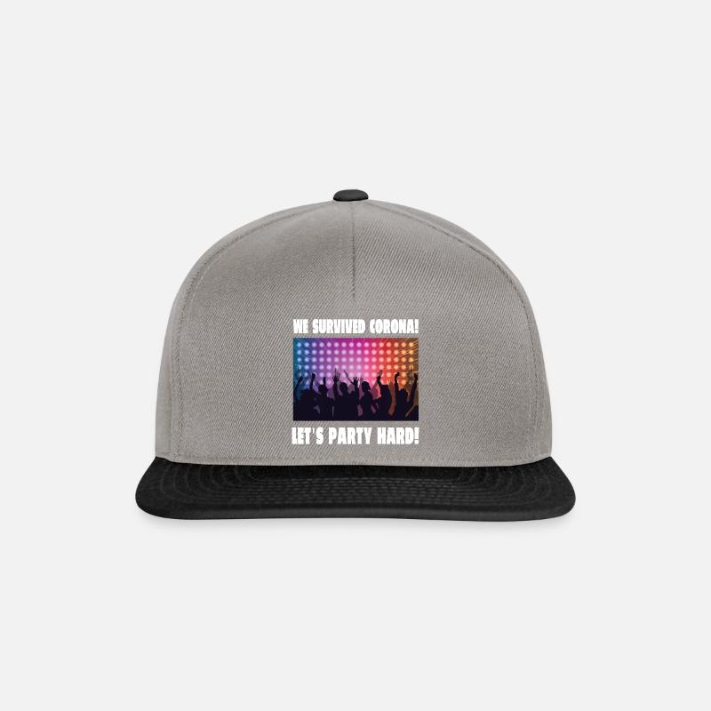 WE SURVIVED CORONA! LET'S PARTY HARD! | Pandemie - Snapback Cap - Graphit/Schwarz