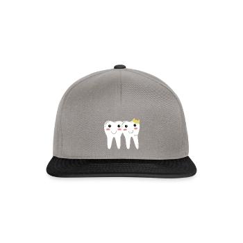 Heureux couple de dents! - dentiste dent de lait - Casquette snapback - gris graphite/noir - Devant