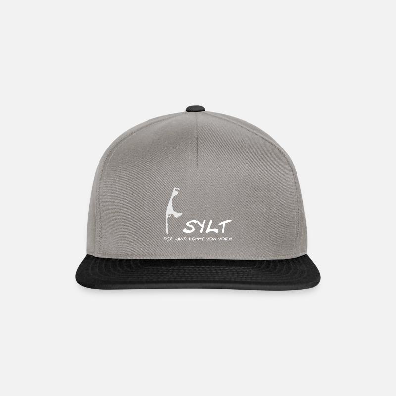Sylt - der Wind kommt von vorn - Snapback Cap - Graphit/Schwarz