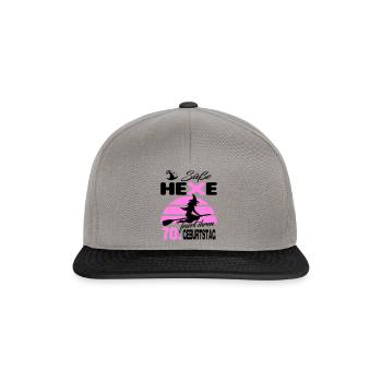 70 Jahre Geburtstag Frau Hexe Süß Süss Jahrestag - Snapback Cap - Graphit/Schwarz - Vorne