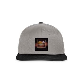Gesundheit ist alles! - Snapback Cap - Graphit/Schwarz - Vorne