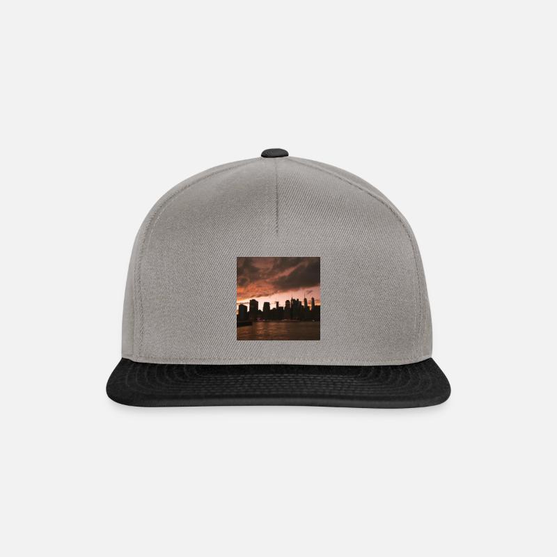 NY Skyline - Snapback Cap - Graphit/Schwarz