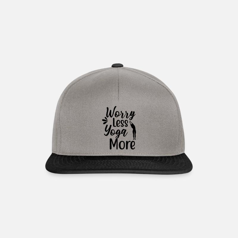 worry less yoga more 02 - Snapback Cap - Graphit/Schwarz