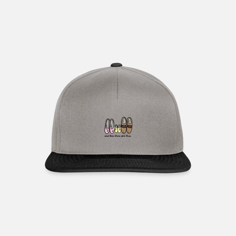 Und dann waren da noch drei - Snapback Cap - Graphit/Schwarz