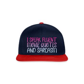 I Speak Fluent Movie Quotes And Sarcasm - Snapback Cap - Navy/Rot - Vorne