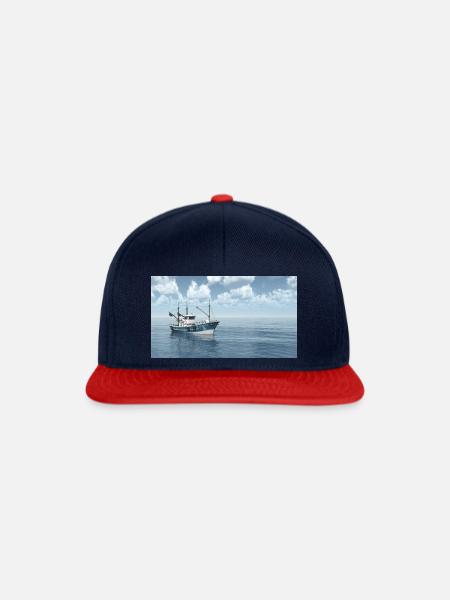 Ein Fischkutter im offenen Meer - Snapback Cap - Navy/Rot