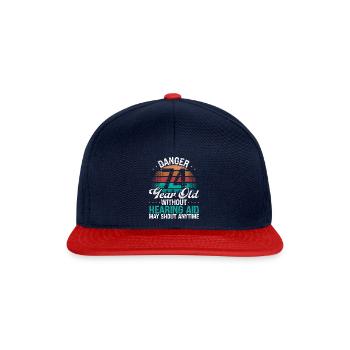 74 Idée d’anniversaire L’humour peut crier drôle 74 ans - Casquette snapback - bleu marine/rouge - Devant