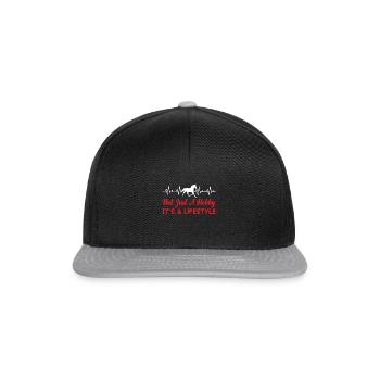 Pas seulement un passe-temps, mais un style de vie - Casquette snapback - noir/gris - Devant