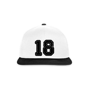 18 - Snapback Cap - Weiß/Schwarz - Vorne