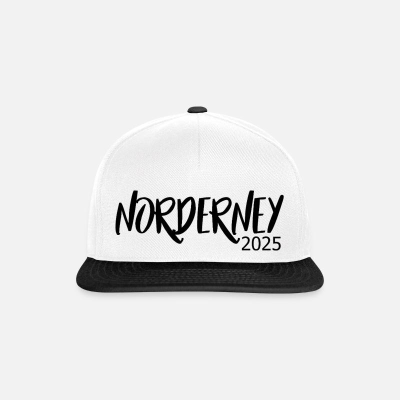 Norderney 2025 - Snapback Cap - Weiß/Schwarz