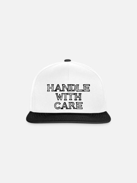 HANDLE WITH CARE Schriftzug handgezeichnet - Snapback Cap - Weiß/Schwarz