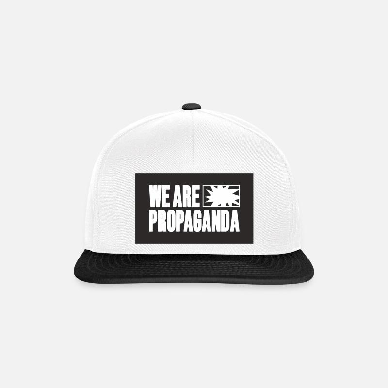 Wir sind Propaganda - Snapback Cap - Weiß/Schwarz