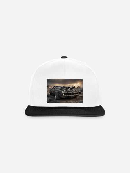 Blower Muskelcar im Ödland - Snapback Cap - Weiß/Schwarz