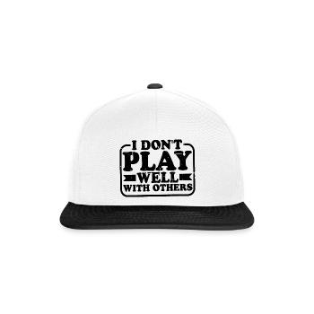 I Don't Play Well With Others 13 - Snapback Cap - Weiß/Schwarz - Vorne