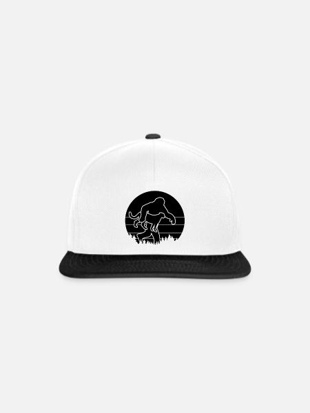 Sasquatch & Gepard - Snapback Cap - Weiß/Schwarz