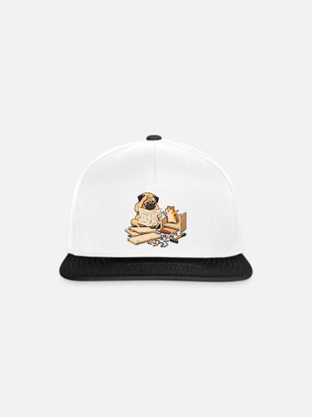 Mops & Hamster beim Heimwerken – Heimwerker - Snapback Cap - Weiß/Schwarz