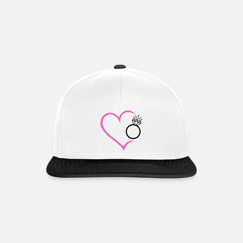 Heart with diamond ring, wedding ring, wedding ring, bride - Snapback Cap - white/black