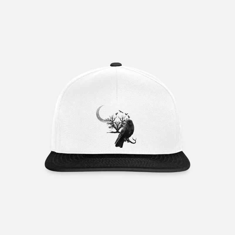 raven, crescent moon, trees, gothic design - Snapback Cap - white/black
