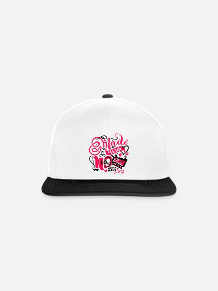 Ohne KI entwickelt - Snapback Cap - Weiß/Schwarz