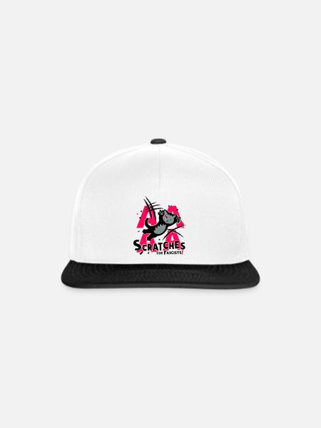 Kratzer gegen Rassismus - Snapback Cap - Weiß/Schwarz