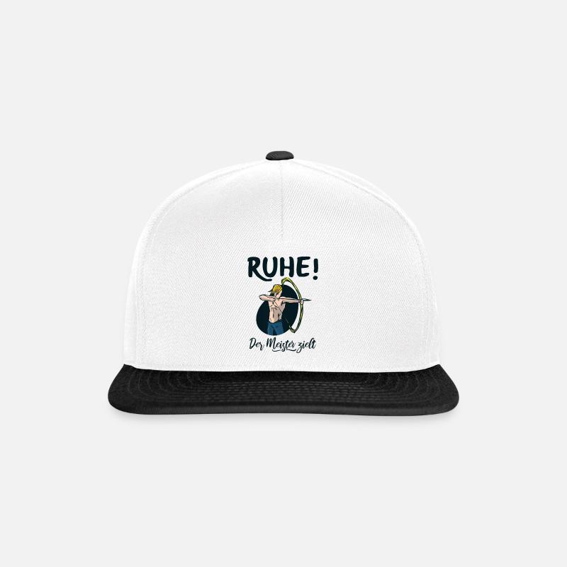 Ruhe! Der Meister zielt! Bogenschießen Bogensport - Snapback Cap - Weiß/Schwarz