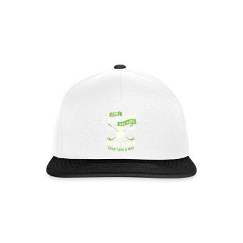 Manche Omas machen ein Nickerchen - Funny Golf Grandma - Snapback Cap - Weiß/Schwarz - Vorne