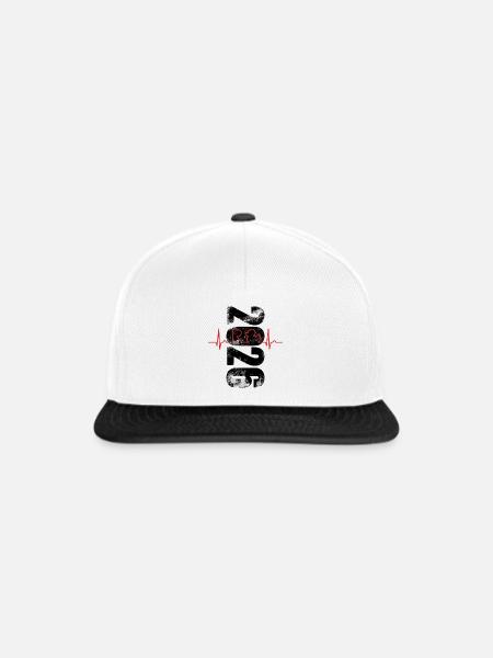 Rente 2026 - Ruhestand - Pension EKG Kurve - Snapback Cap - Weiß/Schwarz