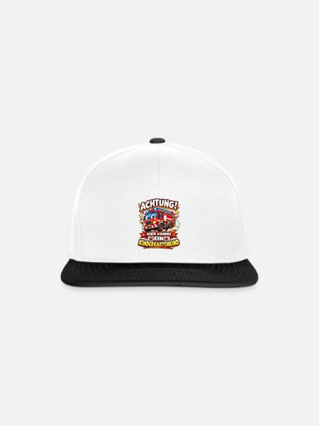 Achtung Kindergartenkind Feuerwehrauto - Snapback Cap - Weiß/Schwarz